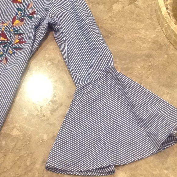 St John's Bay striped top blouse, petite small. - Picture 4 of 5